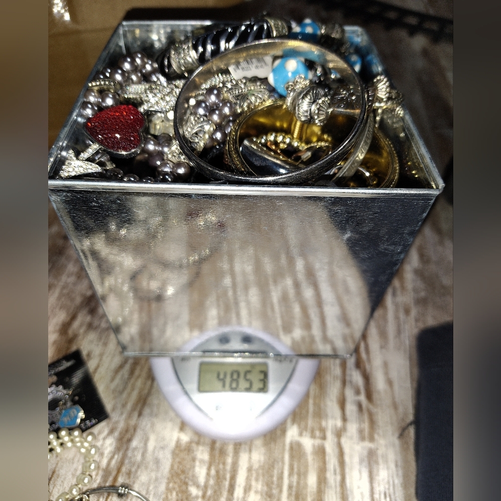 Assorted Jewelry Collection 3 Lbs Of Jewelry . Mostly Costume Some Vintage Pcs